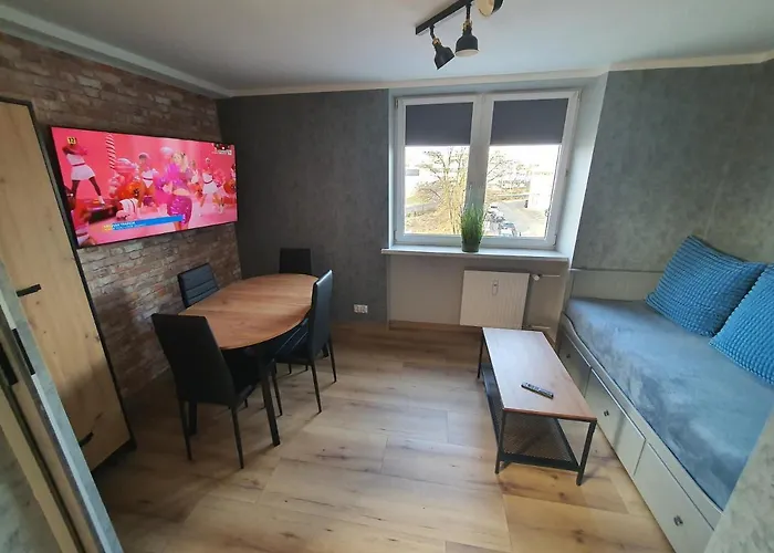 Jdk Mlynarska 44m2 6-osobowy